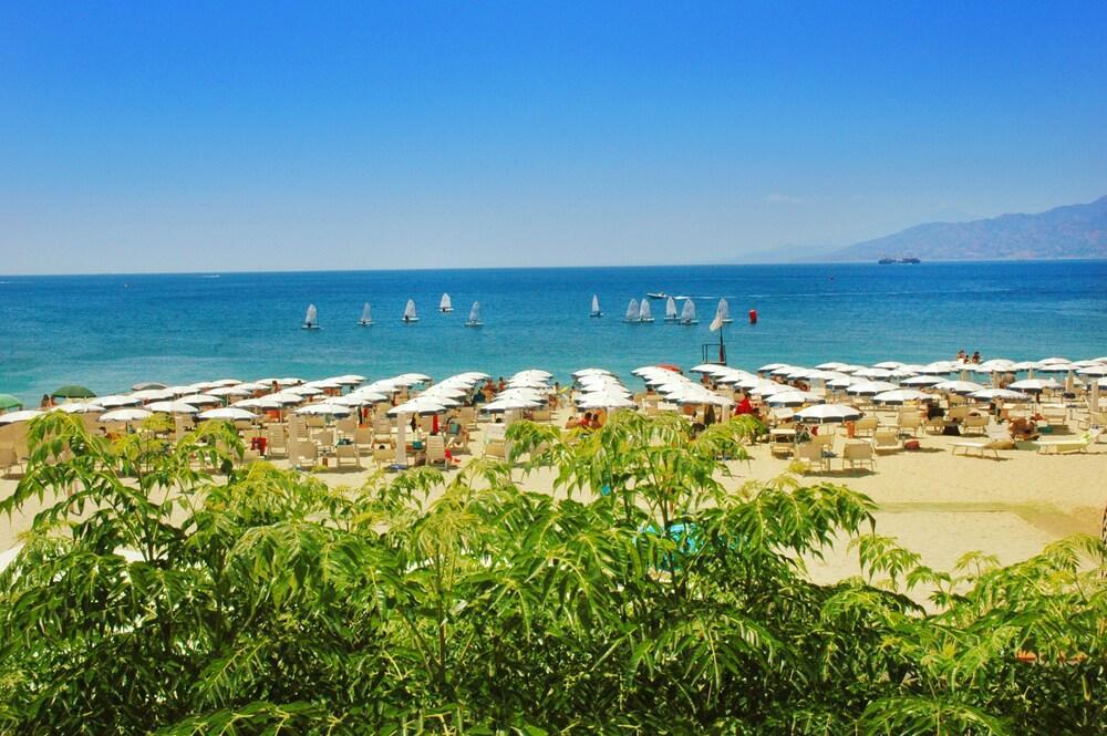 Regent Beach Hotel&Apartments Reggio Calabria Exterior foto